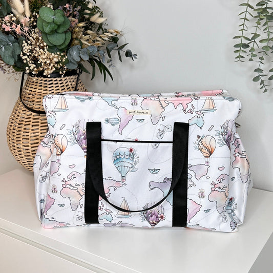 Bolso hospital/viaje colección “Globos por el mundo” impermeable